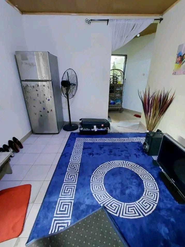 Studio moderne en maison basse