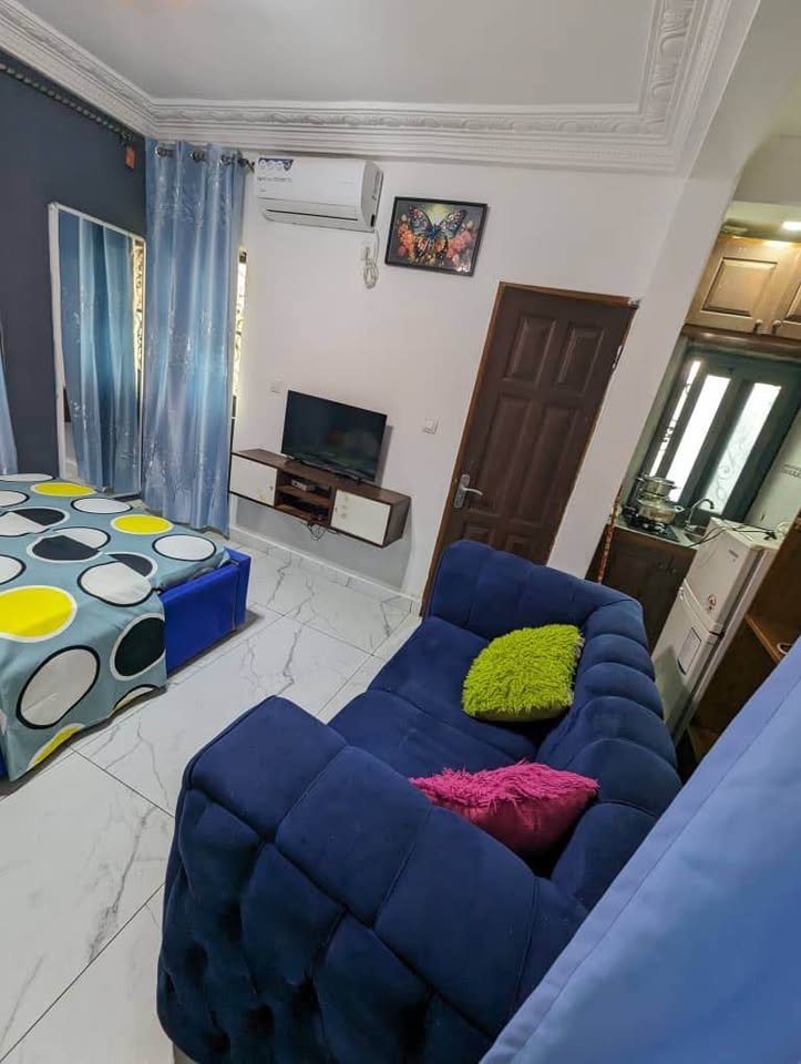 Chambre meublée