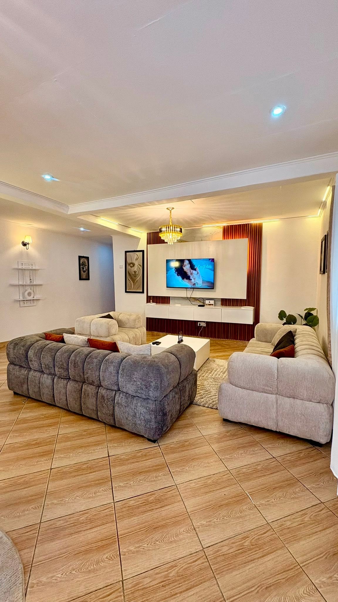 APPARTEMENT MEUBLÉ HAUT DE GAMME